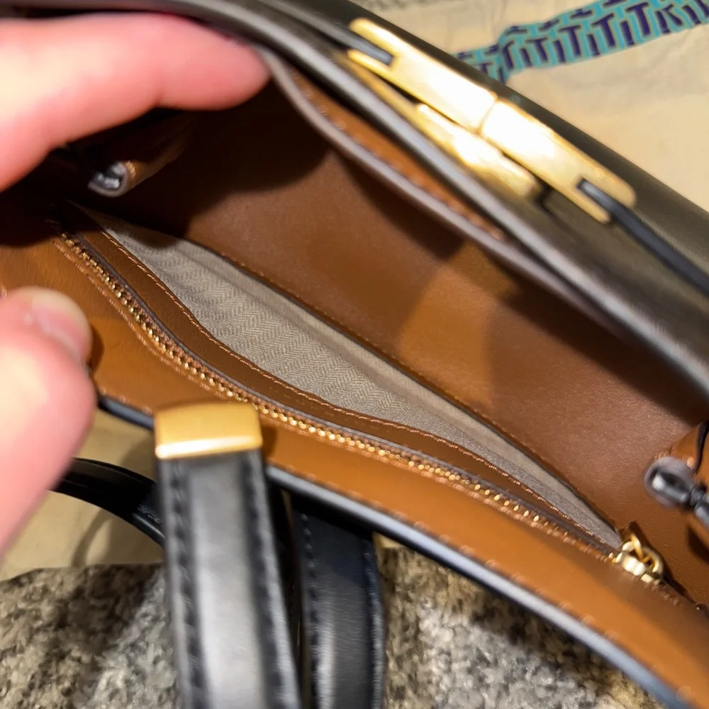 Tory Burch Lee Radziwill Saddle Bag - Picture 11 of 11